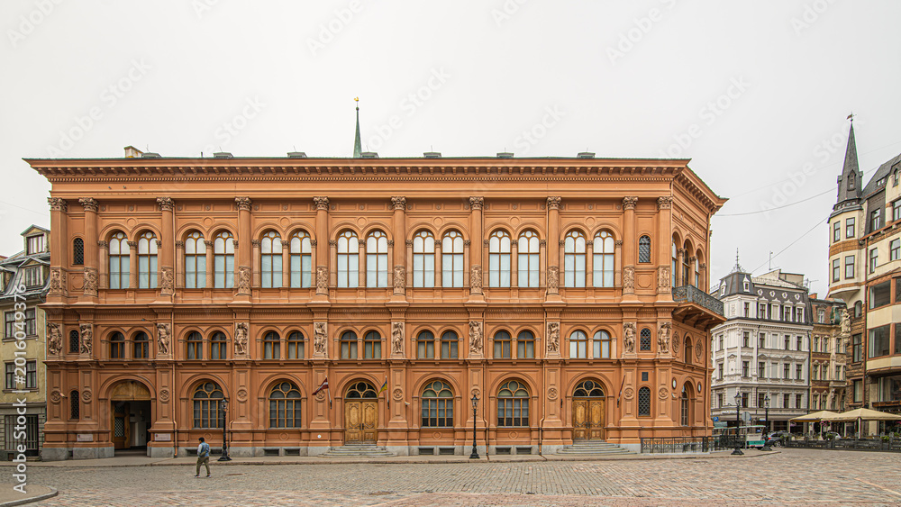 Obraz premium Old Town Squares and Stock Exchange Building in Riga