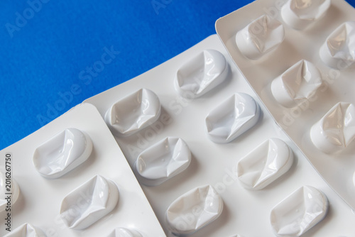 Εκτύπωση καμβά Empty blister medicine packs indicating depletion and recovery