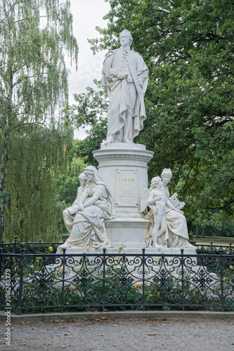 Fotografija Marble statue of writer and statesman Johann Wolfgang vo Goethe in Tiergarten park, Berlin, Germany