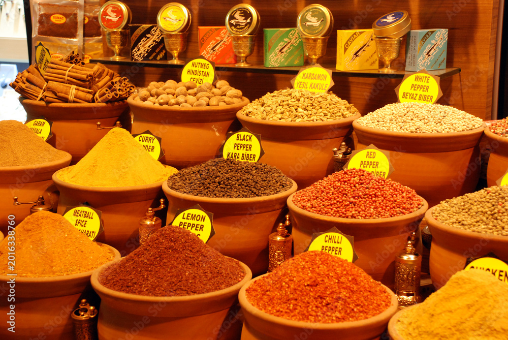 Fototapeta premium Spice bazaar in Istanbul