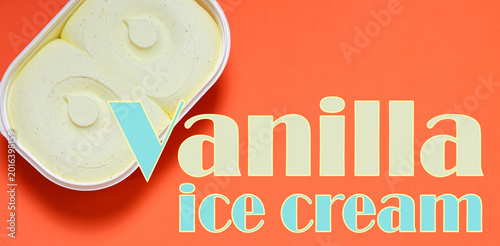 Фотография Vanilla ice cream, zenith view.