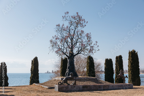 Photos Scenic view of the Ruh Ordo cultural complex with a large tree monument and anim
