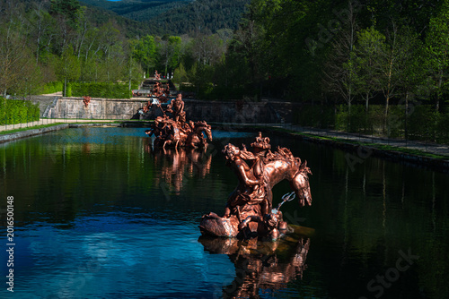 Photographic collection of the monumental fountains and gardens of La Granja de San Ildefonso in Segovia,