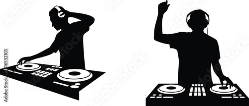 Foto DJ Silhouette Collection with Headphones and Mixing Console Performing Music at