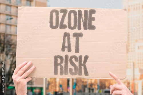 Φωτογραφία "Ozone At Risk" Aerosol injection risks accelerating ozone layer depletion