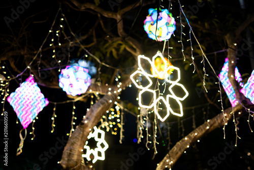 Obraz na plátně Mixed Eid Decorations with Arabesque Lights and Lanterns