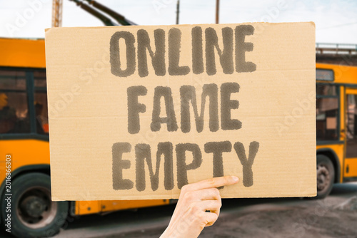 Bilde på lerret "Online Fame Empty" Chasing online fame produces hollow satisfaction that fades quickly after posting