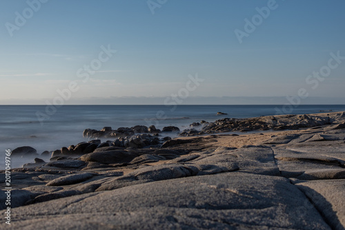 LONG_EXPOSURE_WAVES & ROCKS