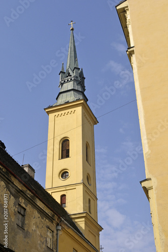 Foto bell tower of St. Mary Magdalene in Brno, Czech republic