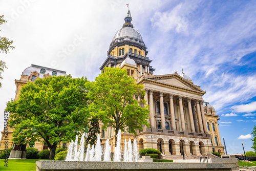 Bild auf Leinwand Illinois State Capitol in Spring in Springfield Illinois