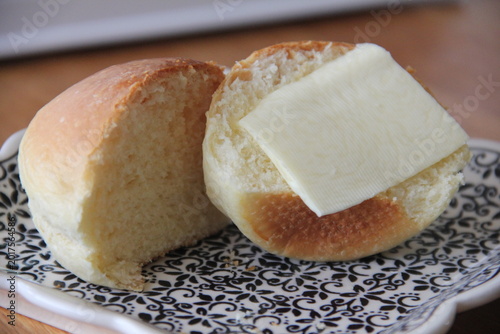 Canvas-taulu Freshly baked brioche buns with soft buttery texture