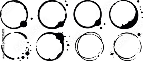 Bild auf Leinwand grunge circle frames, ink ring brush strokes, round border vector set