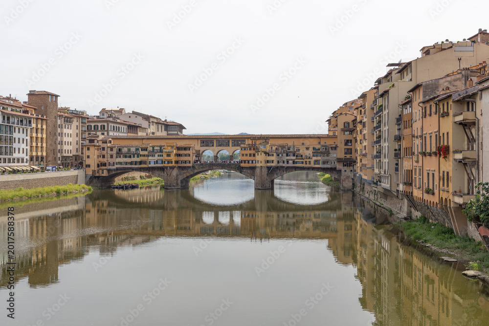 Fototapeta premium Ponte Vecchio in Florenz, Toskana, Italien