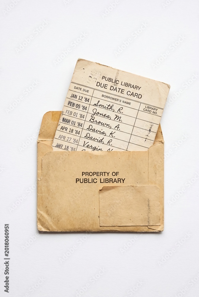 Naklejka premium Vintage library due date card in envelope isolated on white