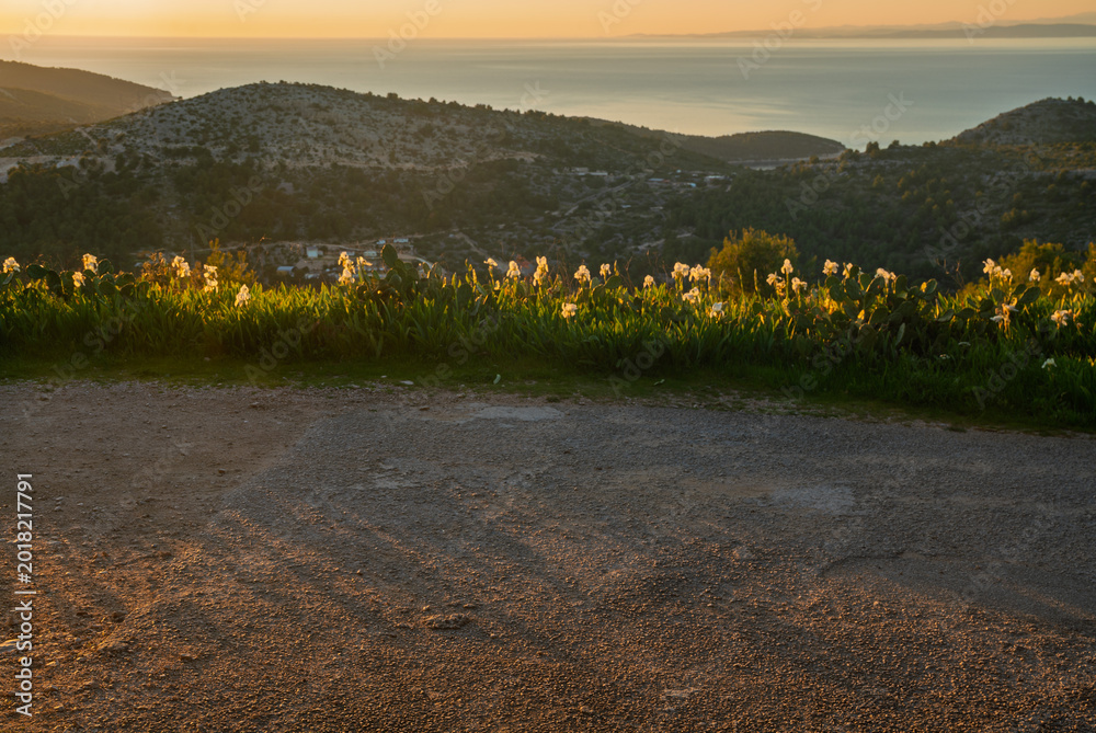 Obraz premium A gravel road with depth of field. Image for CGI backplates