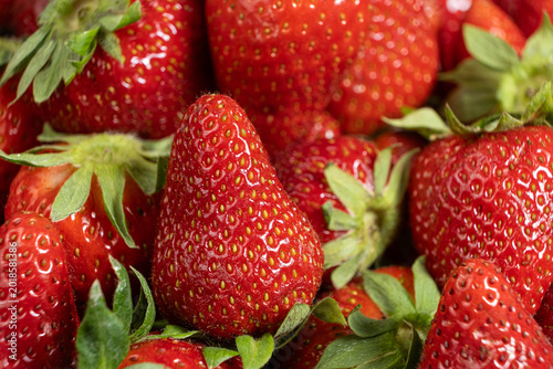 Konstfotografi Summer organic strawberries background for food design