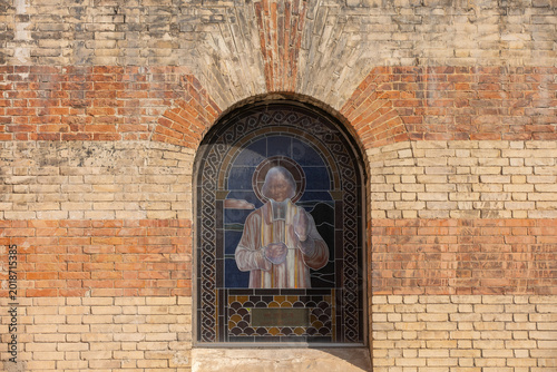 Tableau sur toile Glass windows on the exterior wall of the Western Cathedral of the Catholic Dioc