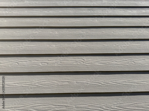 Light cladding rebated feather edge finish.