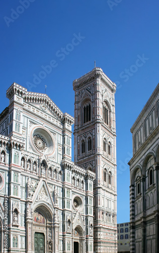 Slika na platnu Architectural View of Florence Cathedral and Giotto Campanile in Italy
