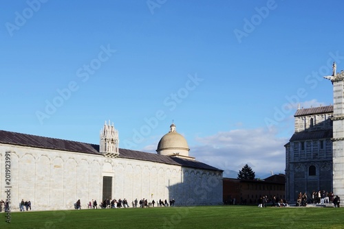 Tableau sur toile Camposanto Monumentale, a historic monumental cemetery located in Piazza dei Mir