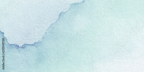 Foto Soft watercolor background with blue and white hues for design and artistic proj