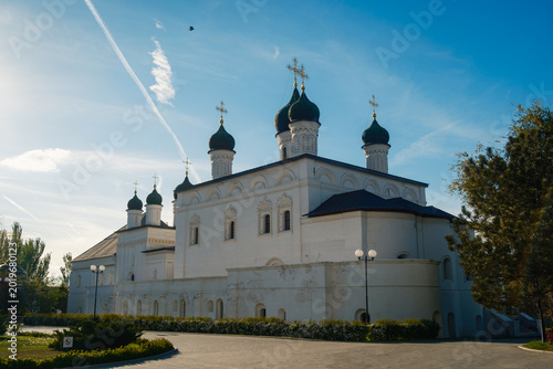 Billede på lærred Exterior view of the Assumption Cathedral in the Astrakhan Kremlin, Russia, show