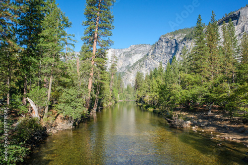 Tableau sur toile Natural scenery of El Capitan in Yosemite National Park, California, USA