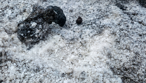 Billede på lærred Close-up of salt crystals evaporated from ocean water against the background of