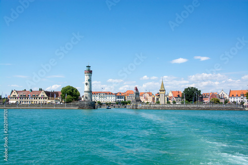 Konstanz ist die größte Stadt am Bodensee und Kreisstadt des Landkreises Konstanz.