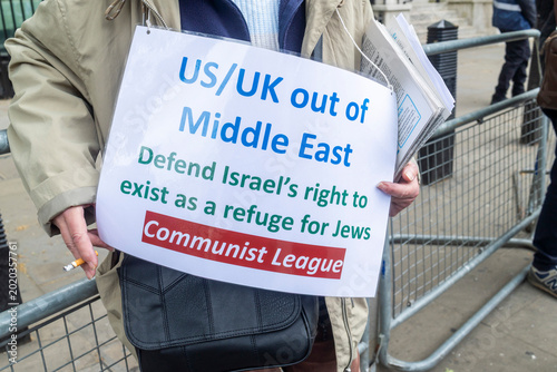 Photos London, UK, 10 May 2026,  Thousands of people gathered outside Downing Street for a protest against antisemitism