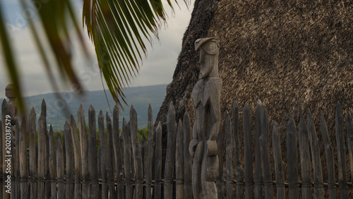 Schilderij op canvas A stone tiki, culturally significant to Hawaii