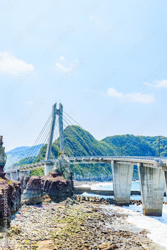 Fototapeta premium 初夏の甑大明神橋 鹿児島県薩摩川内市