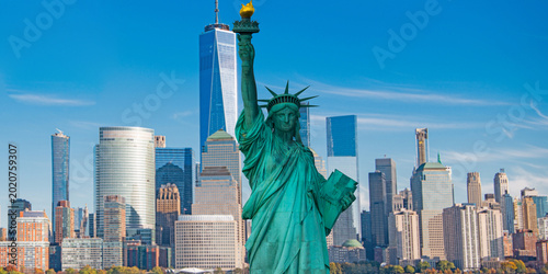 Cuadro en lienzo Statue of Liberty in New York City
