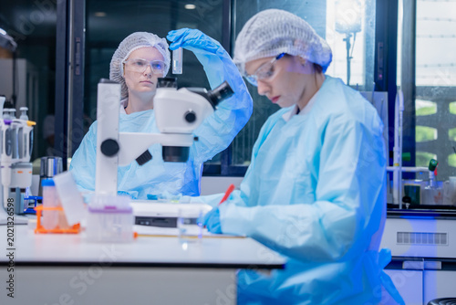 Obraz na plátně Laboratory research action by scientists modern lab photography clean environmen