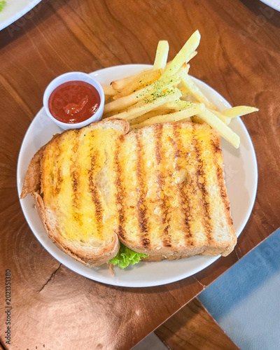Chicken sandwich on a plate