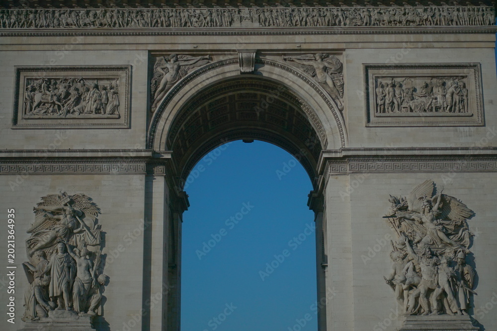 Fototapeta premium Arc de Triomphe Architectural Detail in Paris France