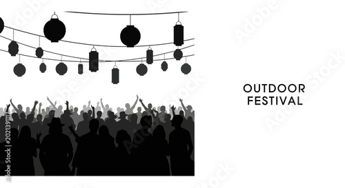 Fotografie Silhouette of a large crowd of people at an outdoor festival with hanging lanterns
