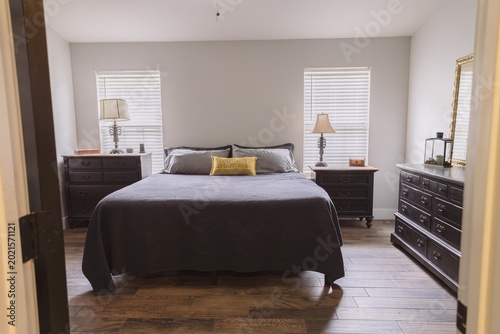 Fotografía interior of a minimal master bedroom