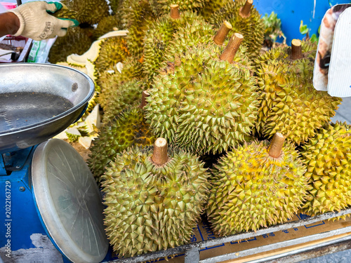 Photos Lot of Thailand Durian for sale in the market