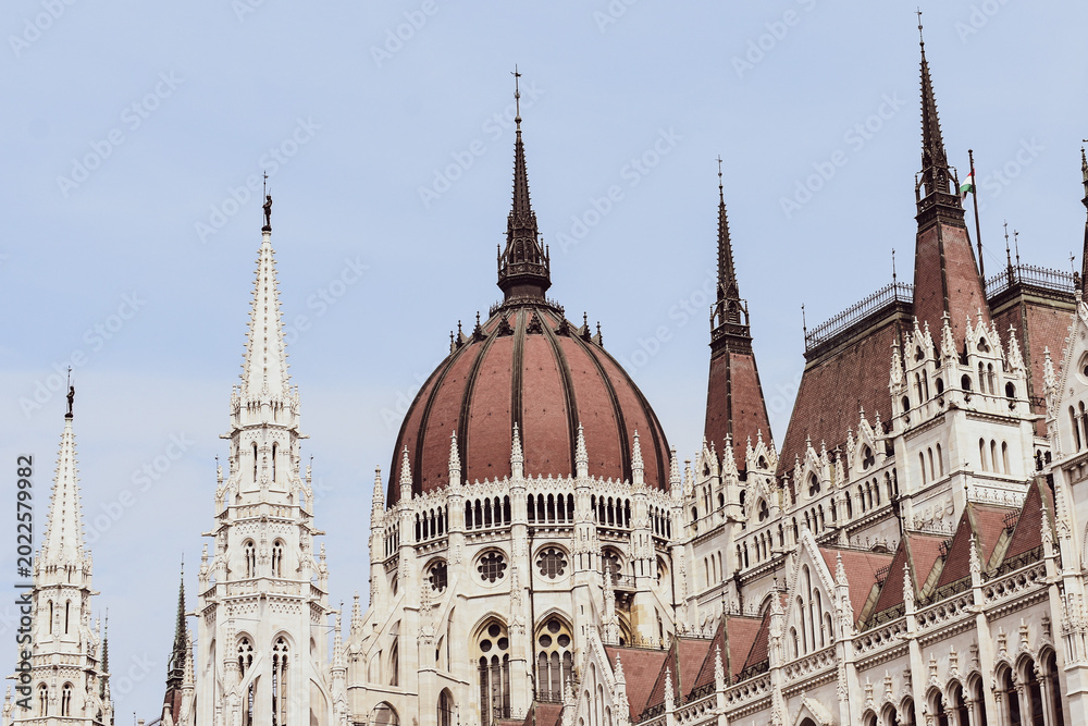 Obraz premium hungarian parliament building