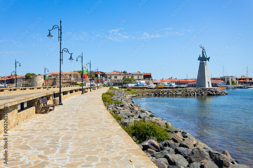 Obraz premium Western fortress wall aerial view in Nessebar, Byulgaria