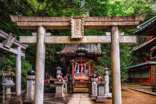 Foto The Yakuoin Temple, officially known as Takaosan Yakuoin Yukiji is located at the summit of Mt Takao