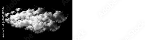 Foto Single white cloud isolated on black background, realistic cumulus cloud formati