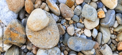 Canvastavla Close-up of coarse aggregate gravel mixed with cement paste