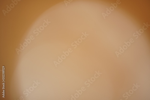 Goldener Glanz und Schimmer in neutraler eleganter Formgebung
