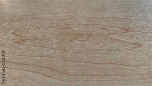 Foto light wood surface showing prominent grain patterns, purpose for background
