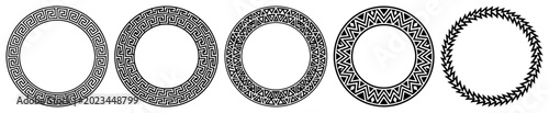Foto Circular badge frames with classical geometric meander and wreath patterns in mi
