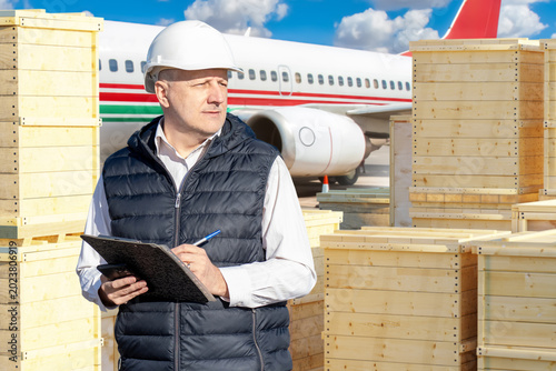 Air cargo logistics, Airpor...