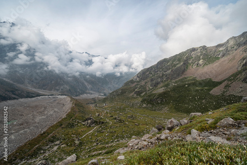 Photos L'alpe Pedriola vista dalla Morena del ghiacciaio Belvedere sopra il lago delle