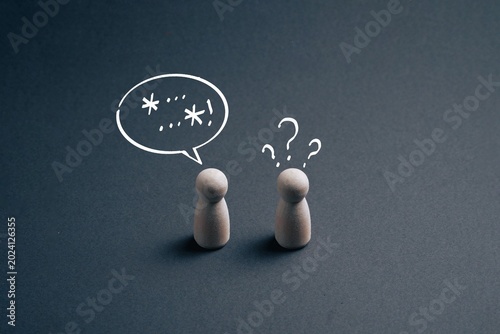 Konstfotografi Confusing communication between two people with unclear message concept